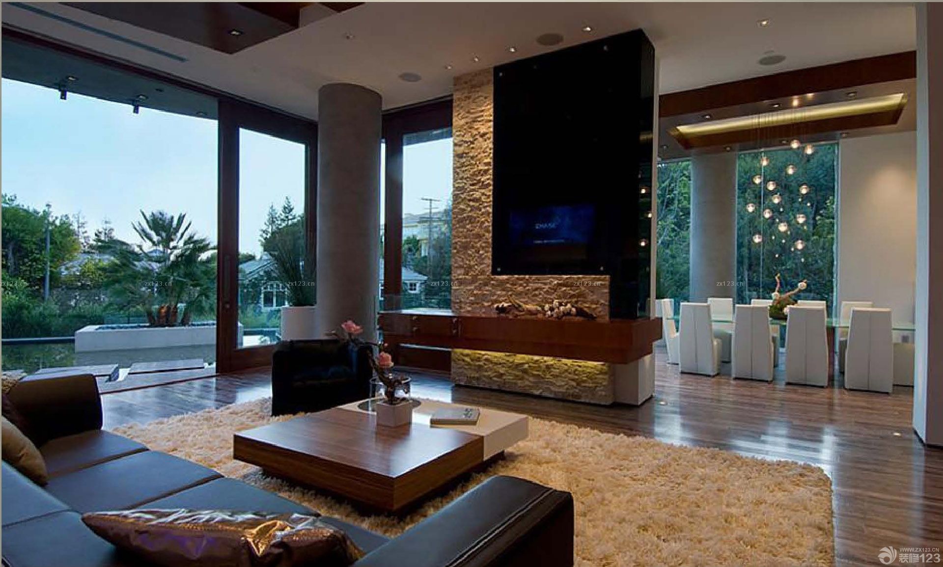 别墅内部客厅与餐厅隔断造型效果图片欣赏