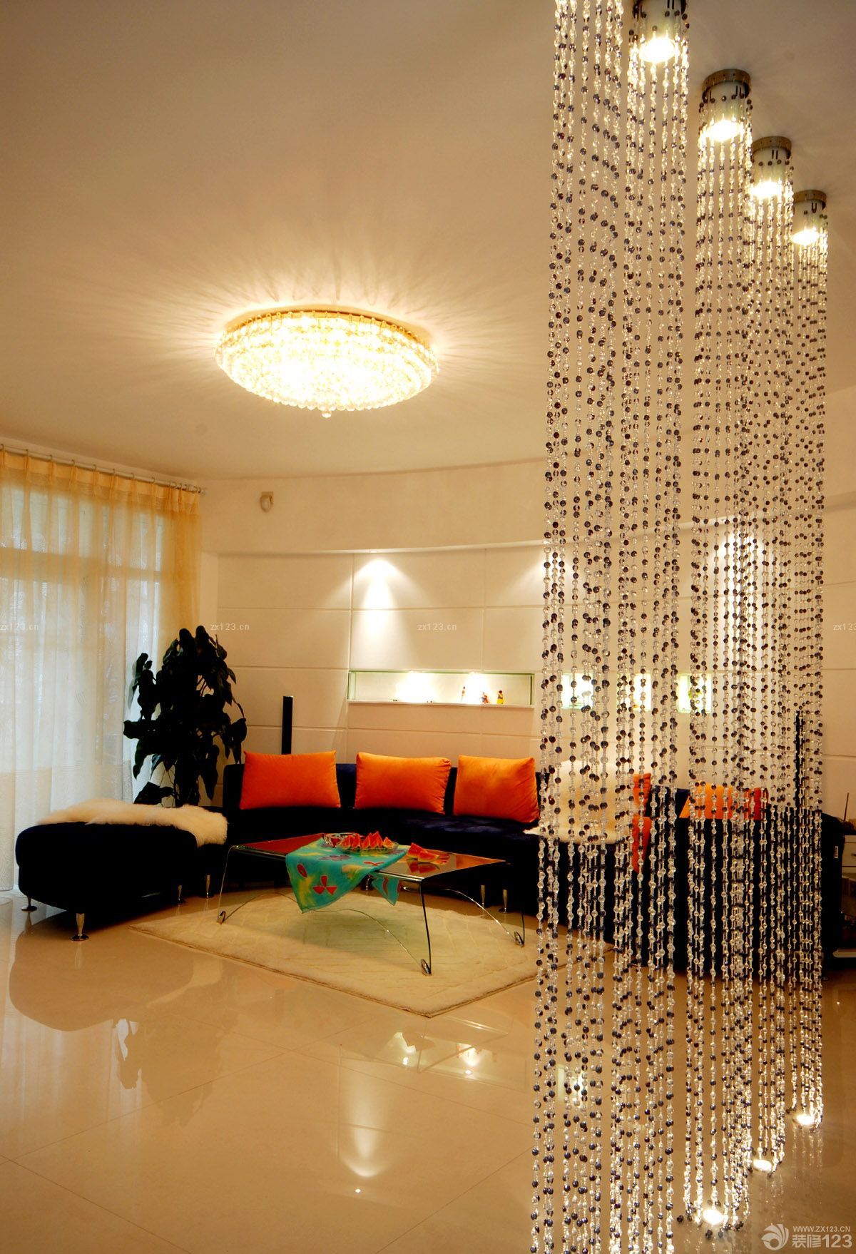 家装样板房客厅珠帘隔断设计图片2025