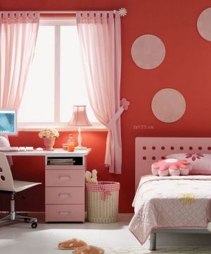 可爱儿童房间红色壁纸装修效果图片