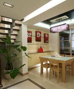 2025家装现代风格钢木楼梯装修效果图欣赏