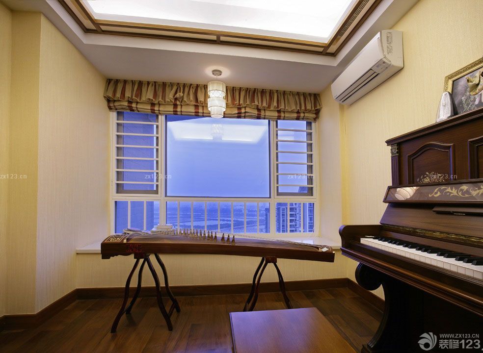 2025古典中式室内飘窗护栏设计图片