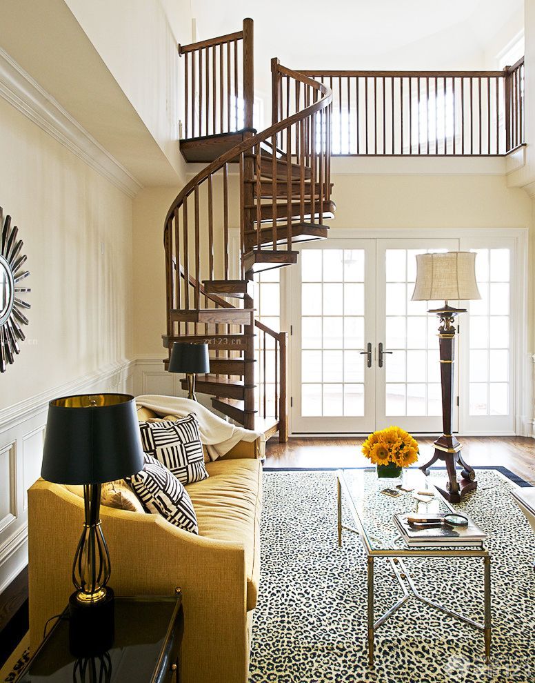 2025假复式楼室内旋转楼梯装修设计图片