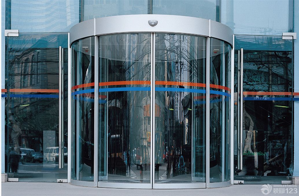 2025大型商场弧形自动玻璃门装修案例