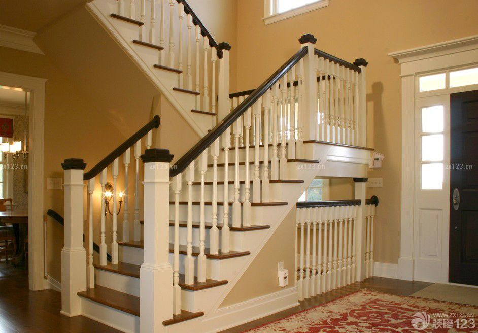 2025现代简约风格别墅楼梯设计效果图