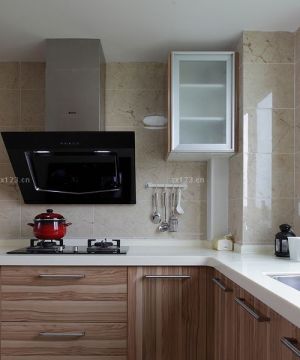 家装现代风格厨房整体橱柜设计图片欣赏