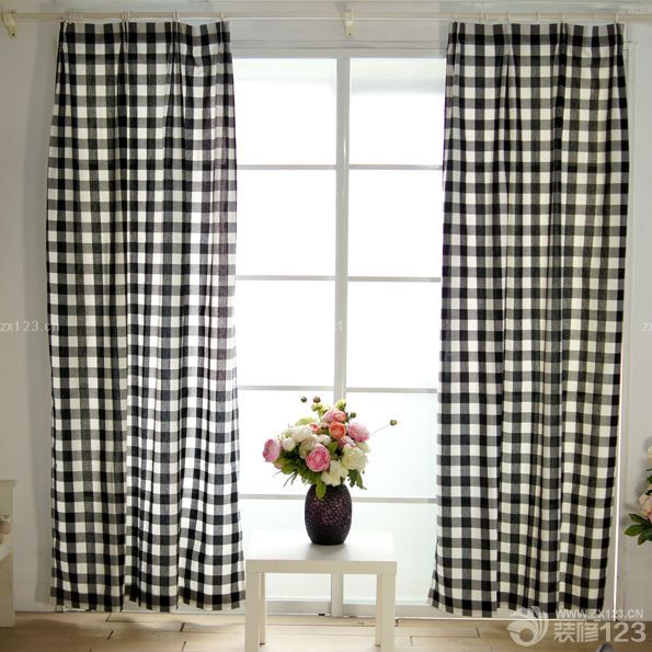 2025个性家庭休闲区黑白窗帘效果图欣赏