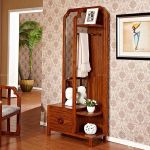 最新中式风格小户型客厅衣帽架