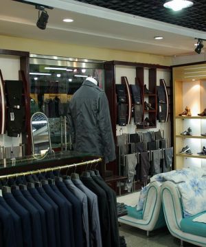 2025最新小型服装店男装店面设计