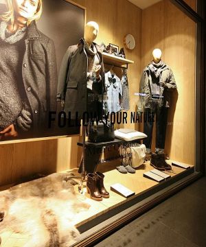 2025时尚男装店面服装店橱窗装修效果图