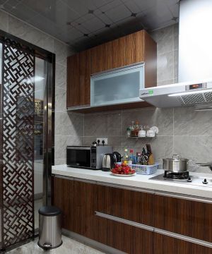现代家装厨房玻璃推拉门设计图片