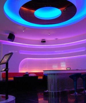 现代酒吧紫色灯光装修设计实景图欣赏