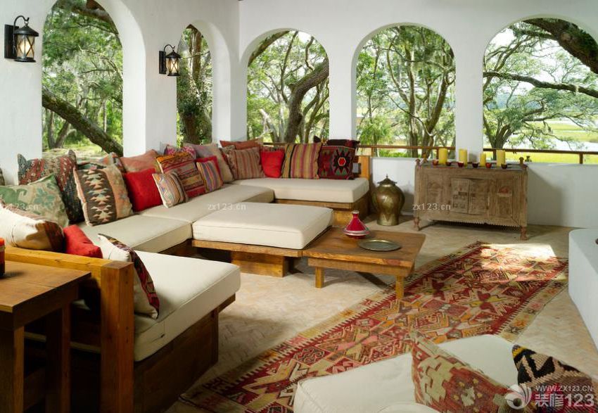 最新乡村别墅半封闭阳台设计图片大全