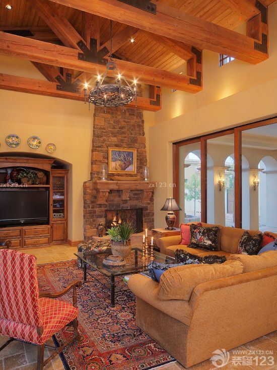 美式乡村别墅电视墙造型设计效果图欣赏