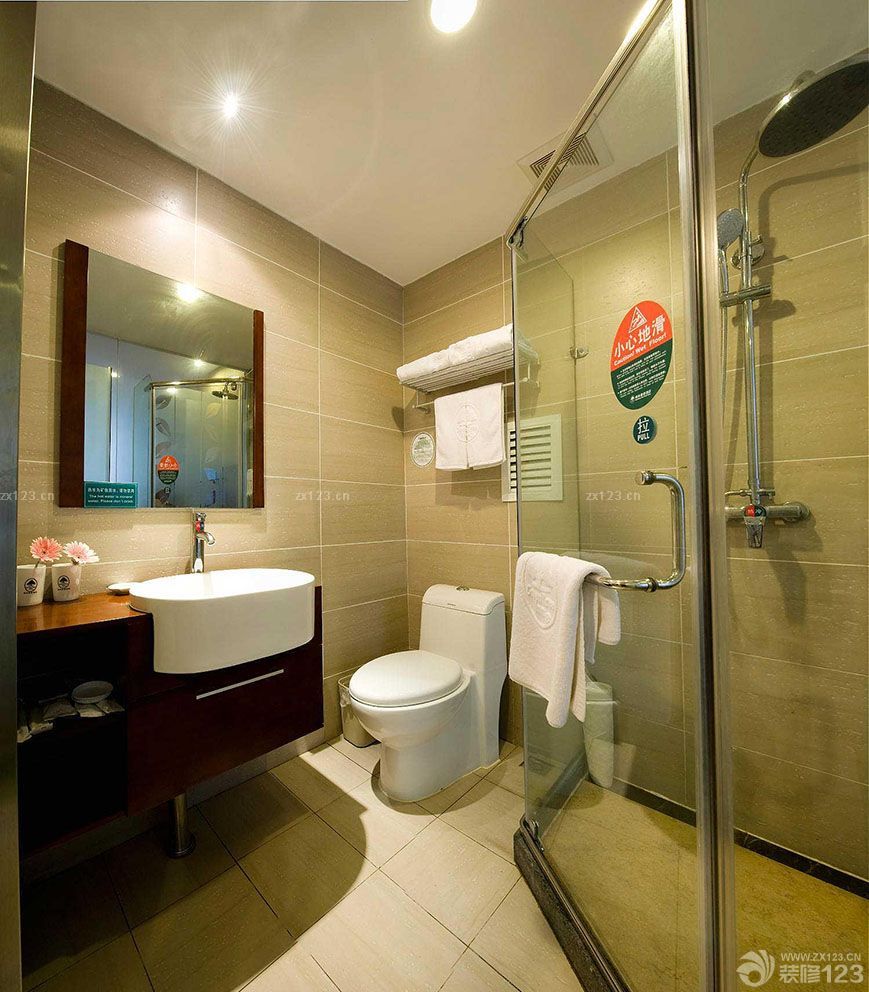 快捷酒店卫生间浴室玻璃隔断门装修图片大全