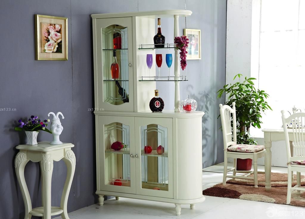 2025现代风格客厅玄关酒柜隔断装修案例大全