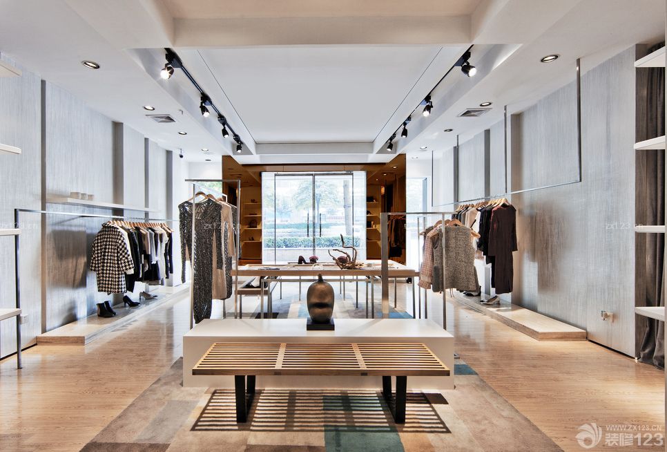 2025服装店大厅射灯装修设计效果图片