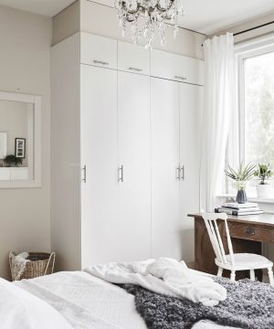 最新北欧风格小户型主卧室衣柜装修案例