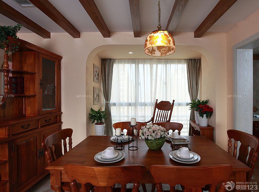 2025新古典客厅吊顶龙骨装修实景图欣赏