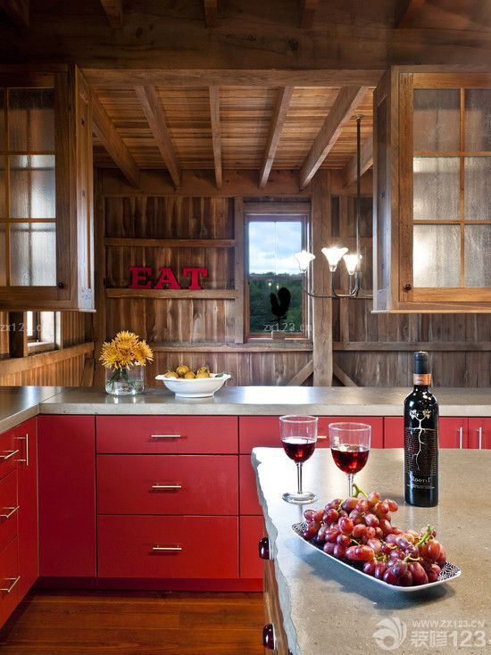 古典风格厨房红色橱柜装修设计效果图片