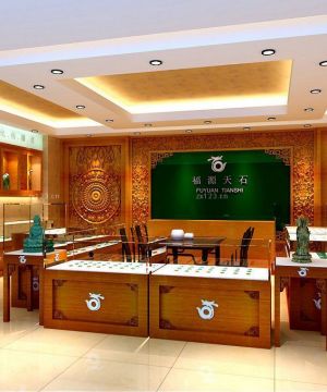 2025商场专柜玻璃展示柜设计图片