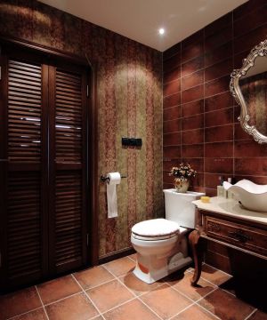 美式古典家具红色地砖厕所装修效果图
