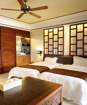 快捷酒店房间木质墙面设计案例