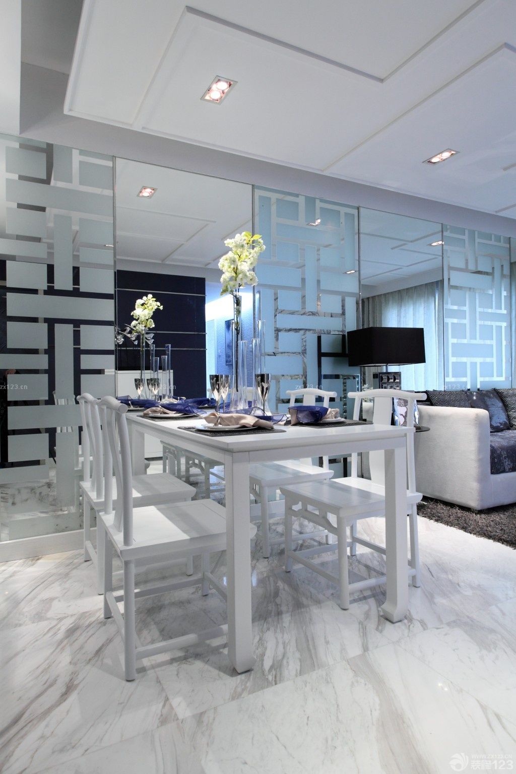 客厅隔断玻璃移动门房屋装修设计图片大全