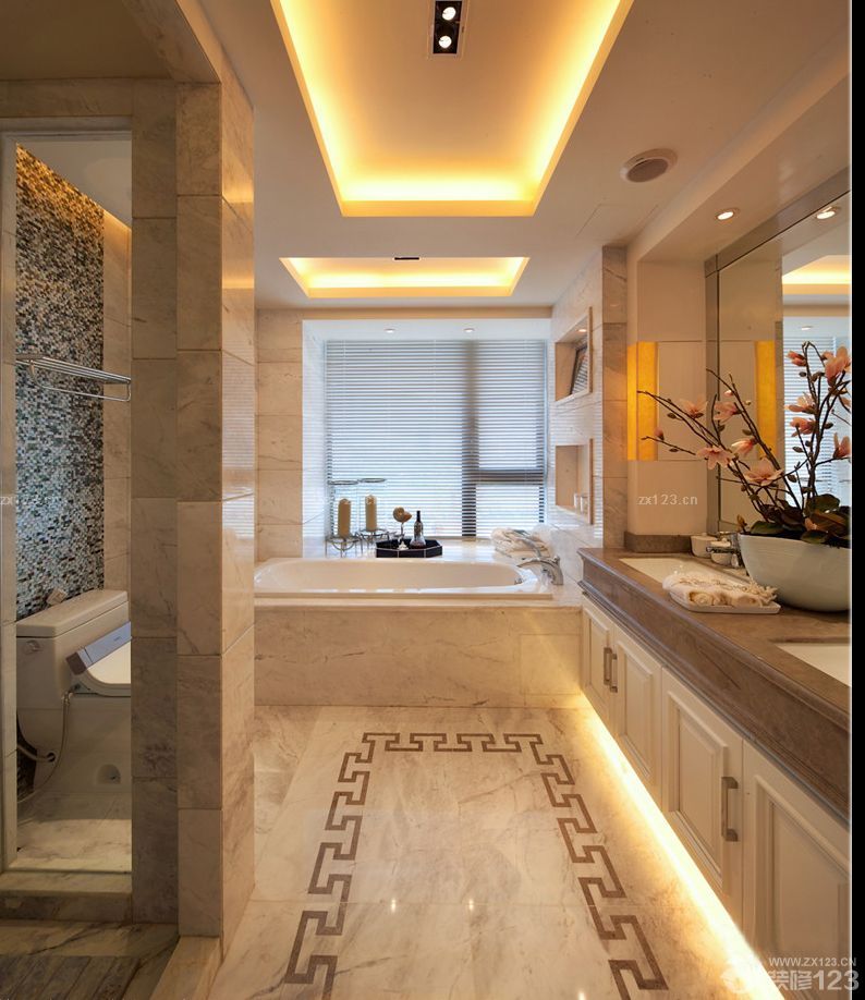 2025式简约风格洗手间装修样板间