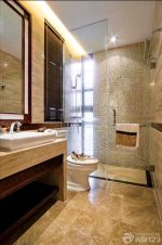 马赛克卫生间玻璃隔断墙装修效果图