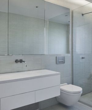 卫生间玻璃隔断墙白色浴室柜装修效果图