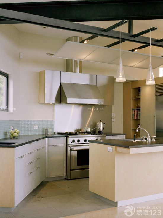 温馨简欧风格厨房地面瓷砖效果图片