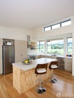 美式现代木质厨房橱柜木纹仿古瓷砖效果图
