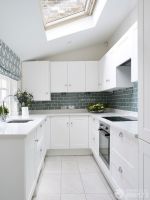 简约中式风格厨房橱柜仿古瓷砖效果图欣赏