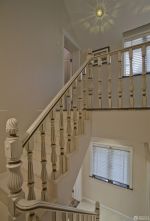 2025复式楼简欧式罗马柱装修效果图