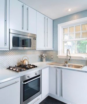 现代简约清新风格厨房橱柜墙面瓷砖效果图片大全