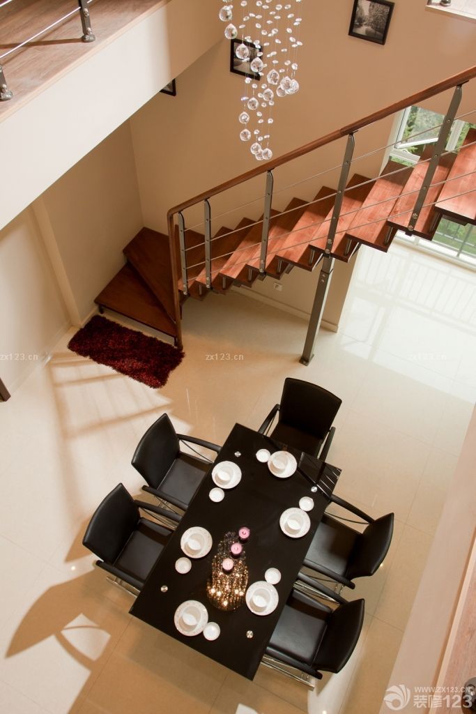 最新现代小别墅房屋楼梯设计效果图