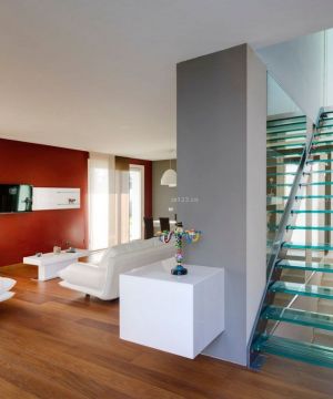 现代简约风格房屋楼梯设计图片欣赏