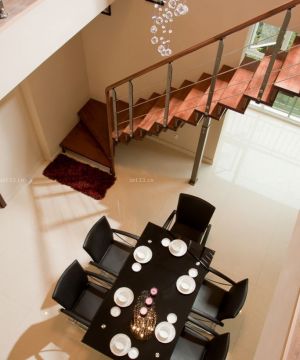 最新现代小别墅房屋楼梯设计效果图