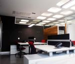 最新现代风格小型办公室装修实景图