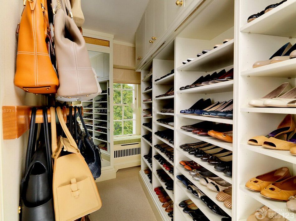 最新简欧风格阳台改衣帽间鞋柜设计效果图片