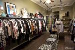 2025最新小面积服装店展示设计效果图