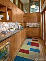 最新小别墅厨房原木橱柜设计效果图大全