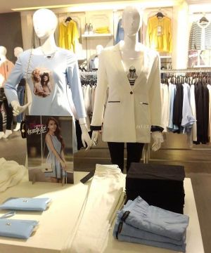 2025私营精品女装小服装店面装修效果图大全