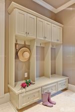 最新简欧风格入户花园门口鞋柜效果图