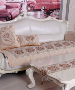 最新小户型欧式真皮沙发坐垫效果图片