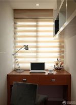 2025简约风格书房木制窗户装修效果图欣赏