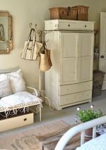 经典欧式风格客厅鞋柜装修实景图片