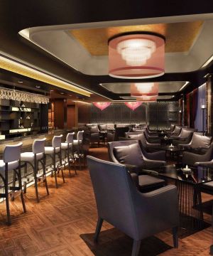 2025简约风格酒吧室内大厅设计效果图欣赏