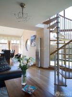 家装客厅木制楼梯设计效果图片