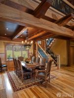 2025英式乡村风格房屋木制楼梯图片